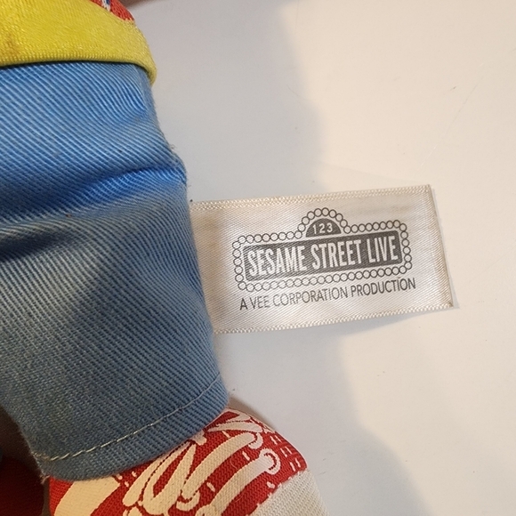 Sesame Street Ernie plush Toy - Picture 2 of 5